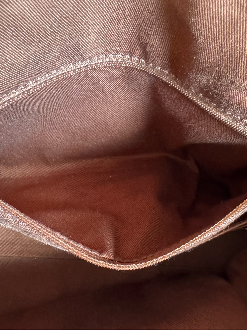 Fossil Sydney Cross-Body Leather Bag - Picture 10 of 16